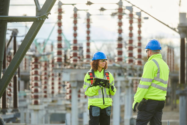 Best Affordable Emergency Electrician  in Mount Vernon, WA